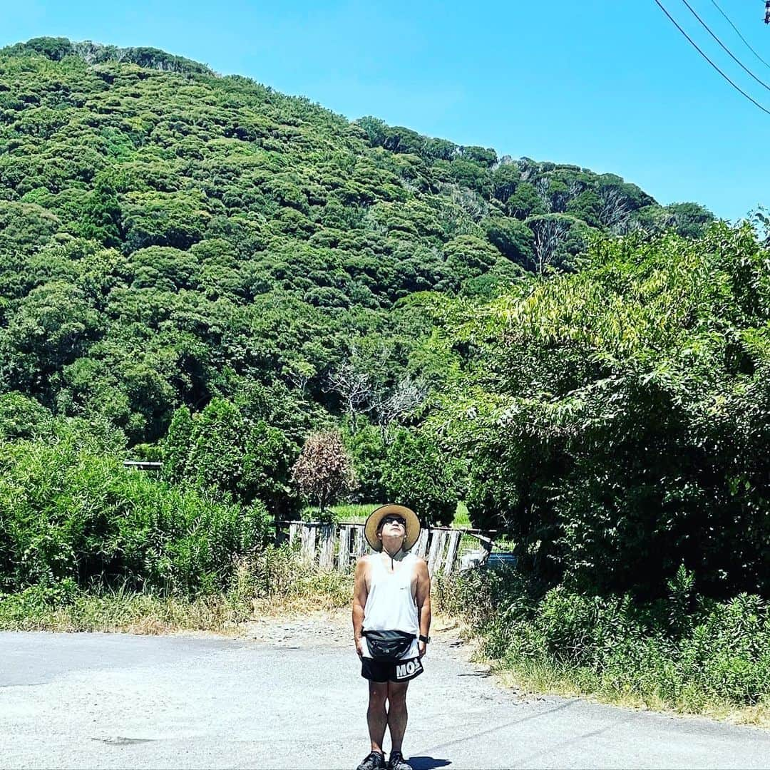 中野英雄さんのインスタグラム写真 - (中野英雄Instagram)「walking  今日は厳しい暑さでした  #walking #happy #enjoy #enjoywalking #japan #mobstar #fashion」7月25日 12時45分 - hideo_nakano