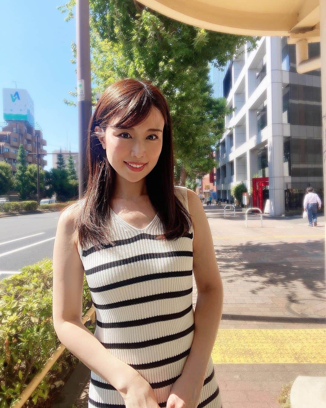 道岡桃子のインスタグラム：「暑いね💦  お気に入りのボーダーワンピースです✨ よく伸びてサラッと着られます🥰  食べ過ぎてお腹が出ていますが、 気にしないでください🫃笑  Get your back-to-school looks on lock💐 one piece→sw2211302552188413👗 coupon→B2SJP004✨  #ノースリーブ #ノースリーブワンピース  #ノースリーブニット #ボーダー  #FirstDayVibes #backtoshool #SHEINforall #SHEINpartner #summer #onepiece #ootd #ootdfashion #japan #japanese #japanesegirl #instagood #instafashion #160cm」