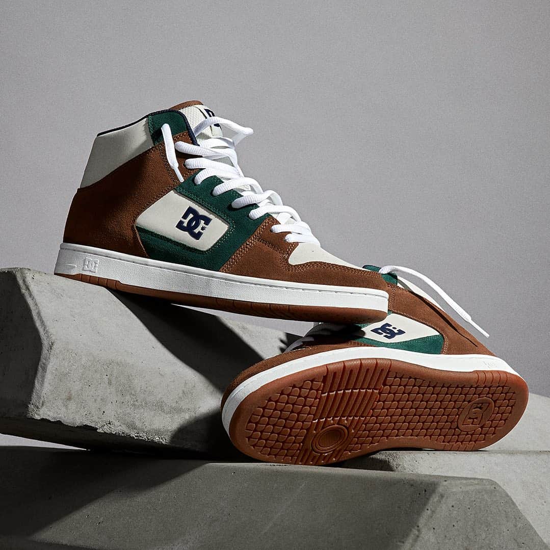 DCシューズのインスタグラム：「The new DC Manteca 4 Hi S, featuring Super Suede.  Available now in select shops and online 👈」