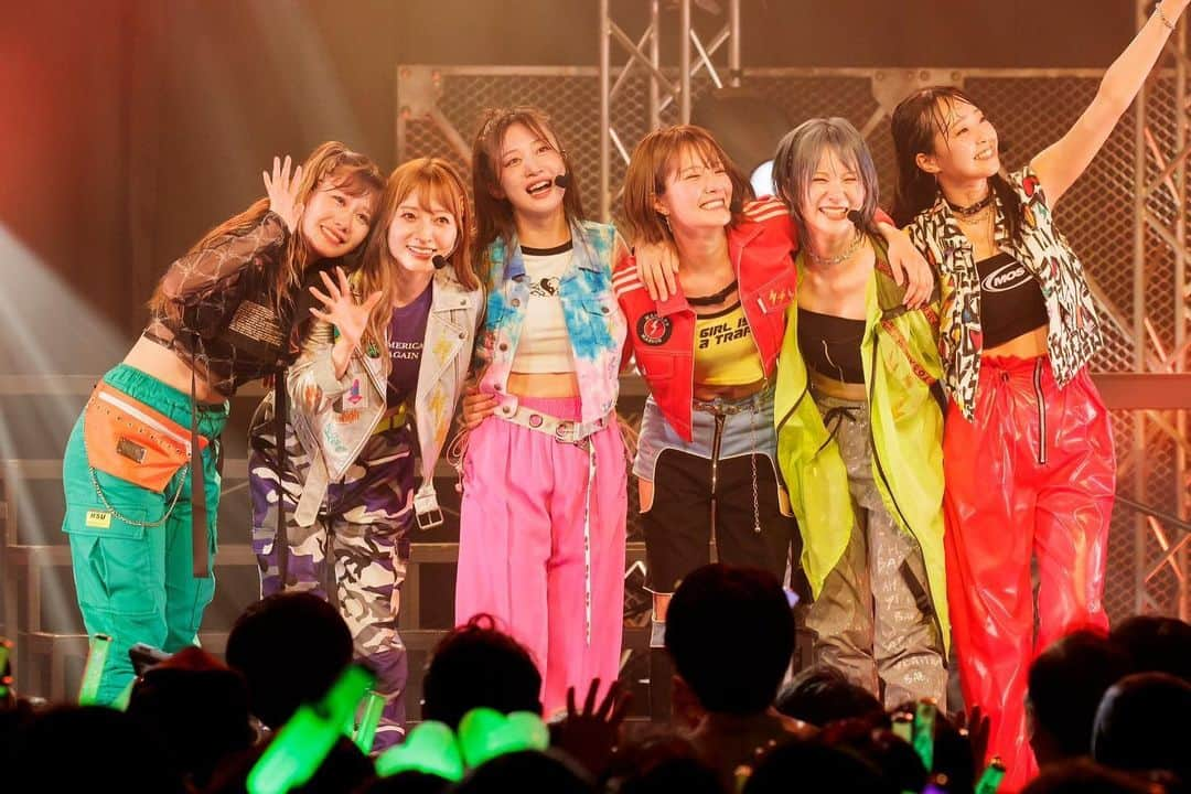 東由樹のインスタグラム：「❤️🧡💛💚💙💜 ⁡ ⁡ また６人で集まれて 皆さんの声援を聴けて ほんとに最高だった⚡️ ありがとうございました！ ⁡ ⁡ #だんさぶる 大好き！！！！ ⁡」