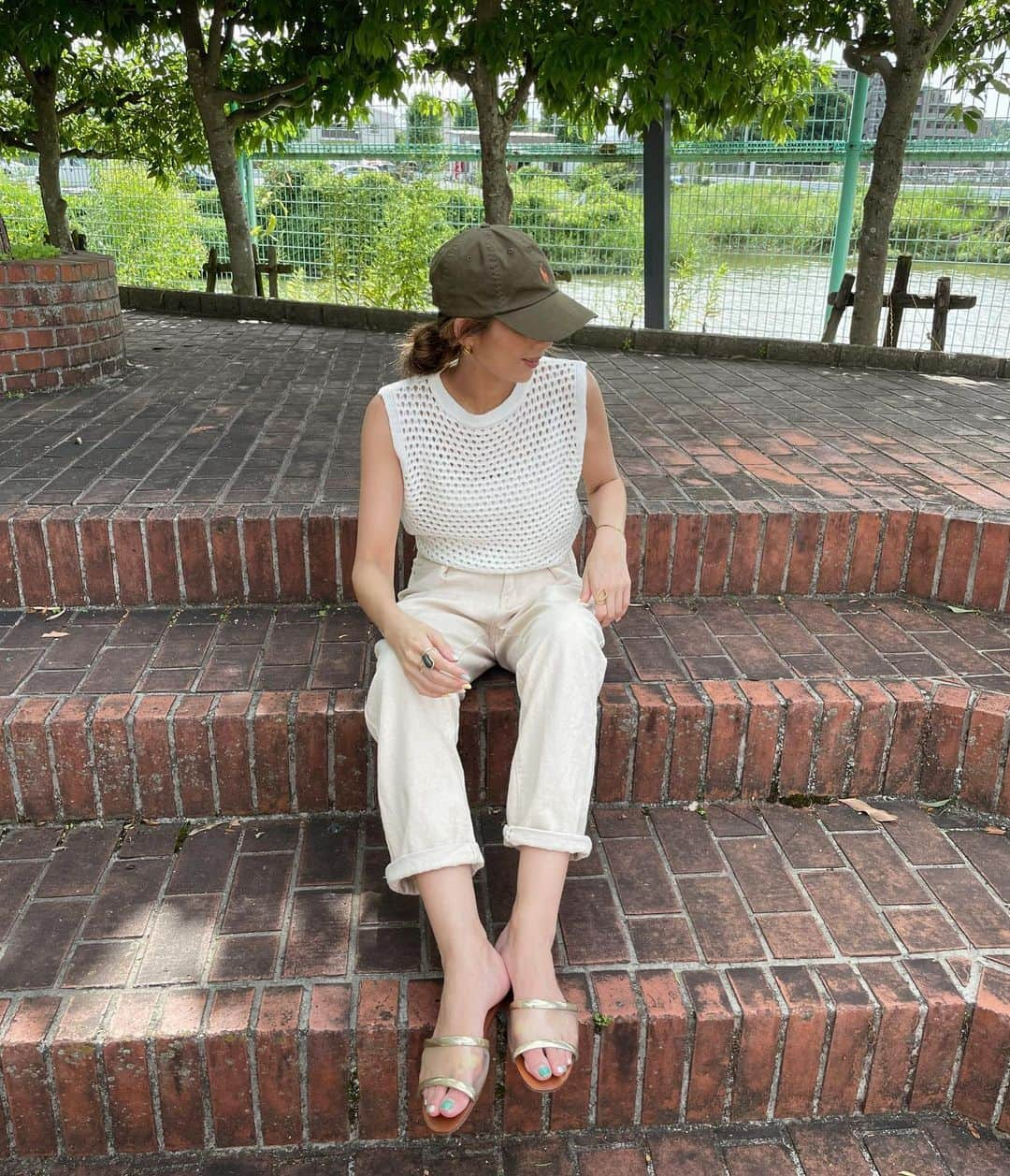 mamany704さんのインスタグラム写真 - (mamany704Instagram)「* * 毎日溶けそう🫠 * * #fashion#coordinate#ootd#outfits#outfitoftheday#outfit#allwhite#casualstyle#casualfashion#whitefashion#cap#capstyle#polo#poloralphlauren#ファッション#コーディネート#カジュアルコーデ#大人カジュアル#オールホワイト#ラルフ#キャップコーデ」7月25日 22時32分 - mamany704