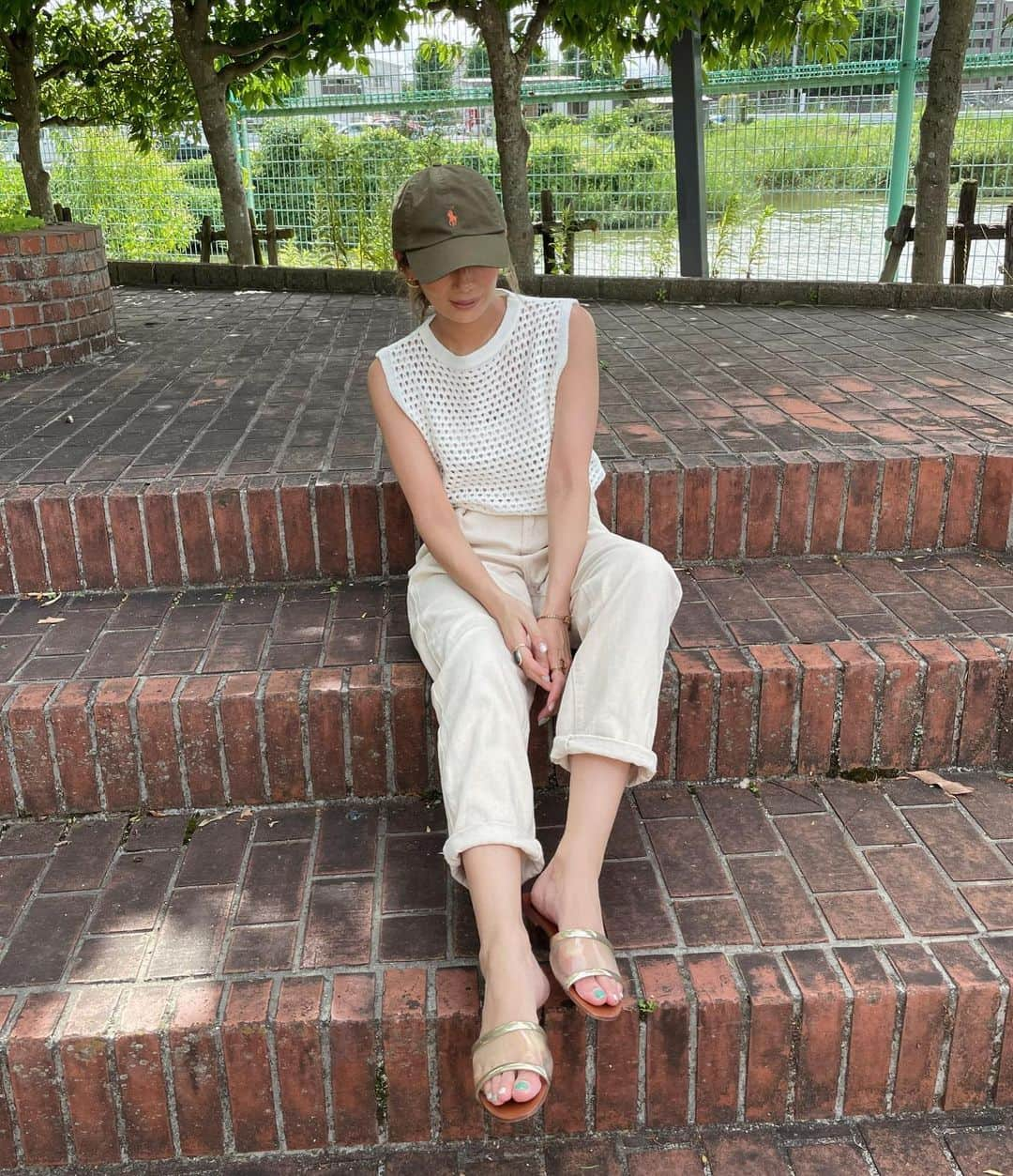 mamany704さんのインスタグラム写真 - (mamany704Instagram)「* * 毎日溶けそう🫠 * * #fashion#coordinate#ootd#outfits#outfitoftheday#outfit#allwhite#casualstyle#casualfashion#whitefashion#cap#capstyle#polo#poloralphlauren#ファッション#コーディネート#カジュアルコーデ#大人カジュアル#オールホワイト#ラルフ#キャップコーデ」7月25日 22時32分 - mamany704