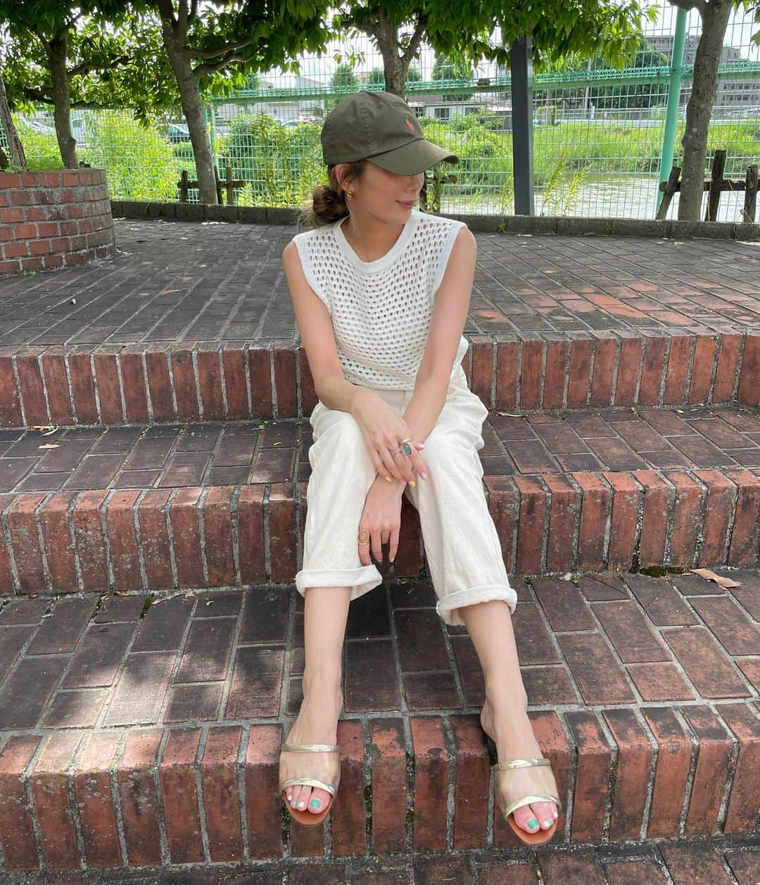 mamany704さんのインスタグラム写真 - (mamany704Instagram)「* * 毎日溶けそう🫠 * * #fashion#coordinate#ootd#outfits#outfitoftheday#outfit#allwhite#casualstyle#casualfashion#whitefashion#cap#capstyle#polo#poloralphlauren#ファッション#コーディネート#カジュアルコーデ#大人カジュアル#オールホワイト#ラルフ#キャップコーデ」7月25日 22時32分 - mamany704