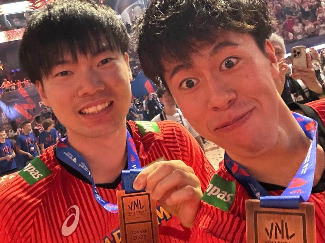 富田将馬さんのインスタグラム写真 - (富田将馬Instagram)「Awards ceremony🥉 東レアローズで撮りました🤔🤔🤔 たっちゃん📸 ・ #bronzemedal  #TORAY #🥉」7月25日 22時53分 - shoma_tomita