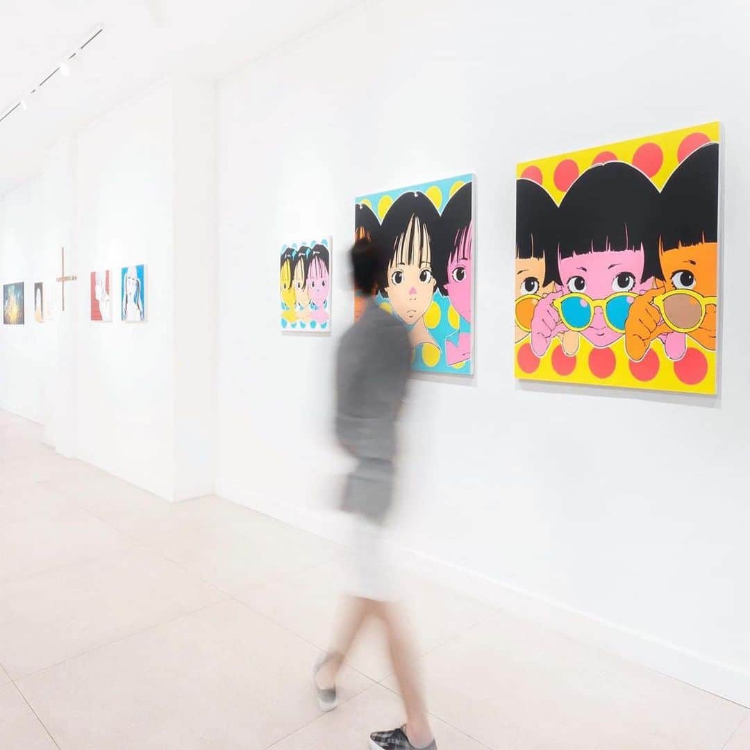 古塔つみのインスタグラム：「#Repost @galleryjoyana ・・・ Merci à tous d’être venus inaugurer l’exposition ILLO – encore visible jusqu’au 29 Juillet… 💙  _______ #illo #illustration #illustrationshow #galleryjoyana #art #artmarseille #nakamitsuki #japanedeart #asianart  📸 @lugand_s」