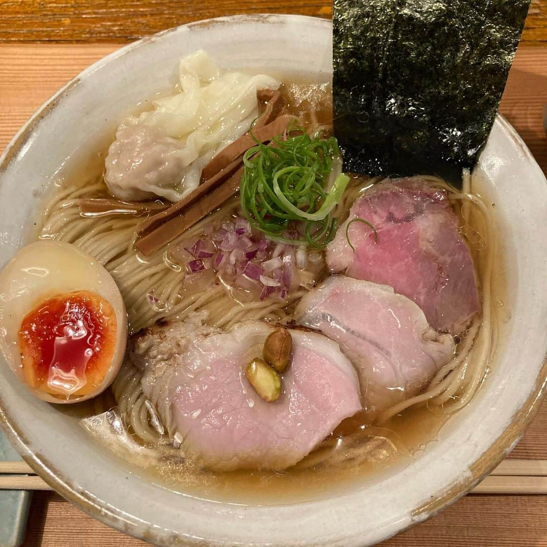 なかがわりょうのインスタグラム：「人生トップ級ラーメンを食べた！！！」