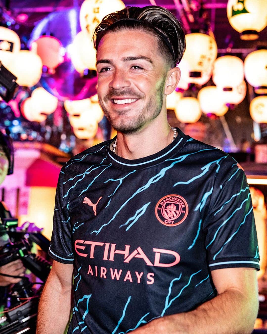 ジャック・グリーリッシュのインスタグラム：「Tokyo days ⚡⚡⚡ @pumafootball」