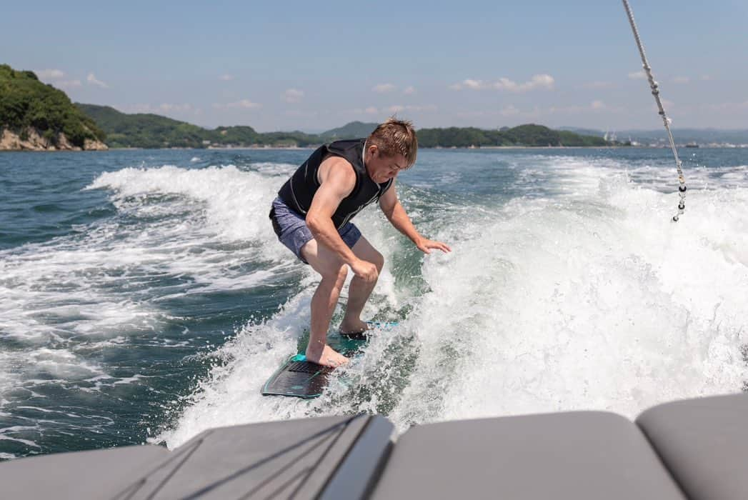 堀江貴文さんのインスタグラム写真 - (堀江貴文Instagram)「#wakebording #wakesurfing #bellavista #onomichi #毎年恒例のベラビスタマリーナからウェイクボードとウェイクサーフィン」7月25日 16時08分 - takapon_jp