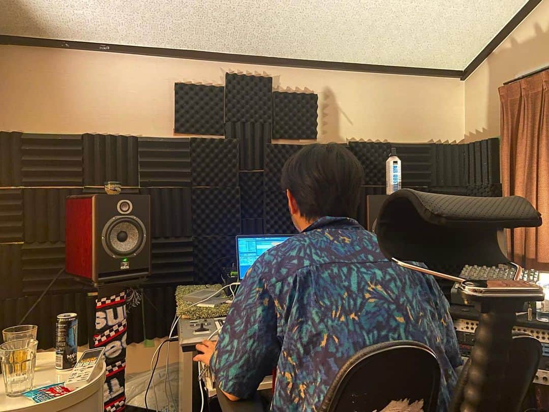 DE DE MOUSEのインスタグラム：「TAARちゃんのスタジオで遊んでます！！ 最高」