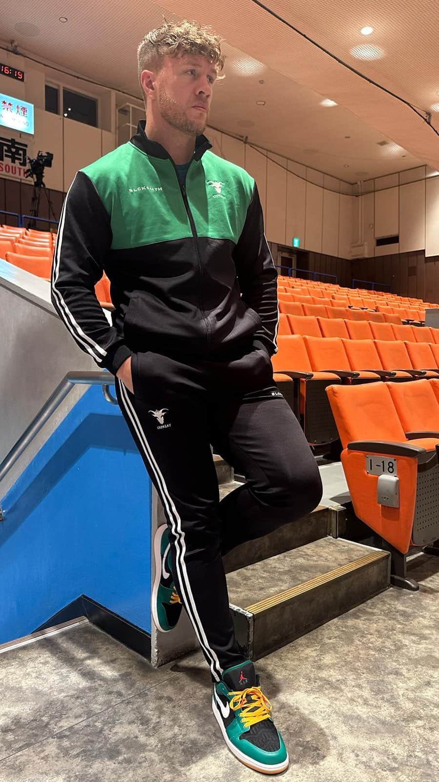 ウィル・オスプレイのインスタグラム：「Ospreay x BLCKSMTH just changed the game, bruv.   @willospreay Tracksuit dropping soon.   #NJPW #G1CLIMAX33」