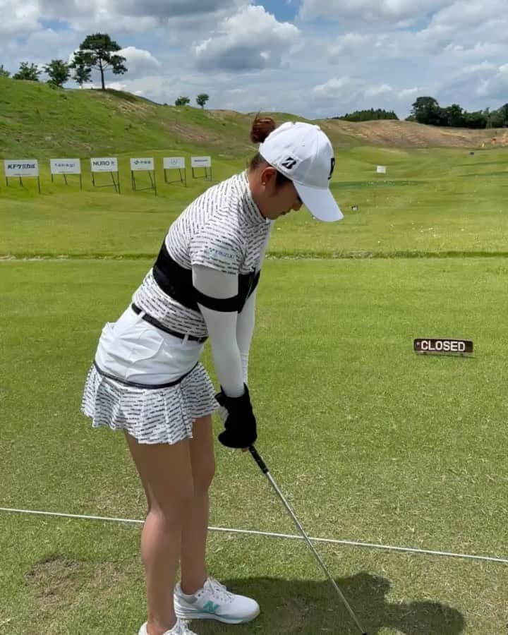稲見萌寧のインスタグラム：「10YASHOW10さんのGolf BRA使わせて頂いてます！ ありがとうございます😊  #10yashow10 #golfbra」
