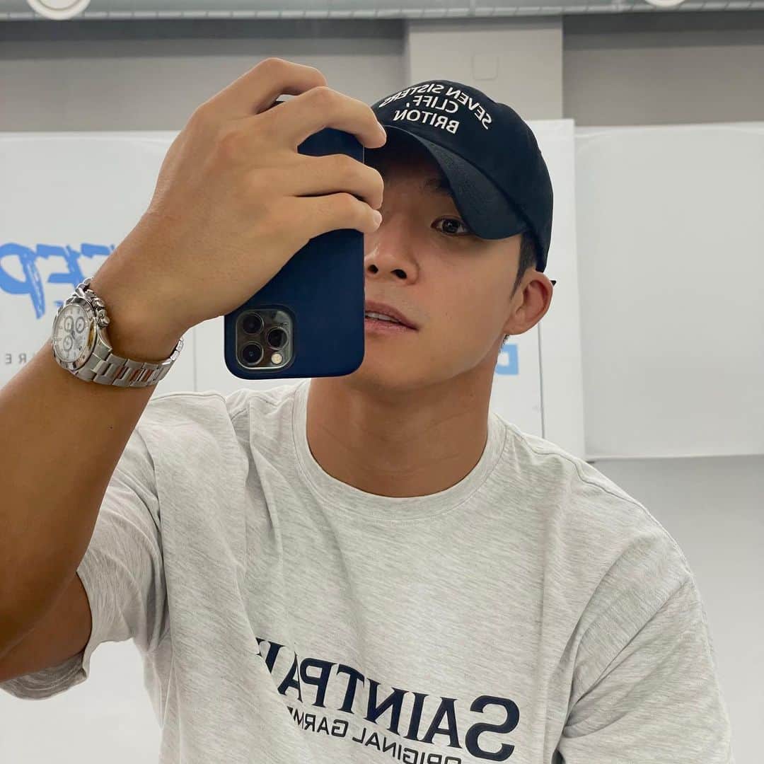 ソ・ハジュンのインスタグラム：「🤳」