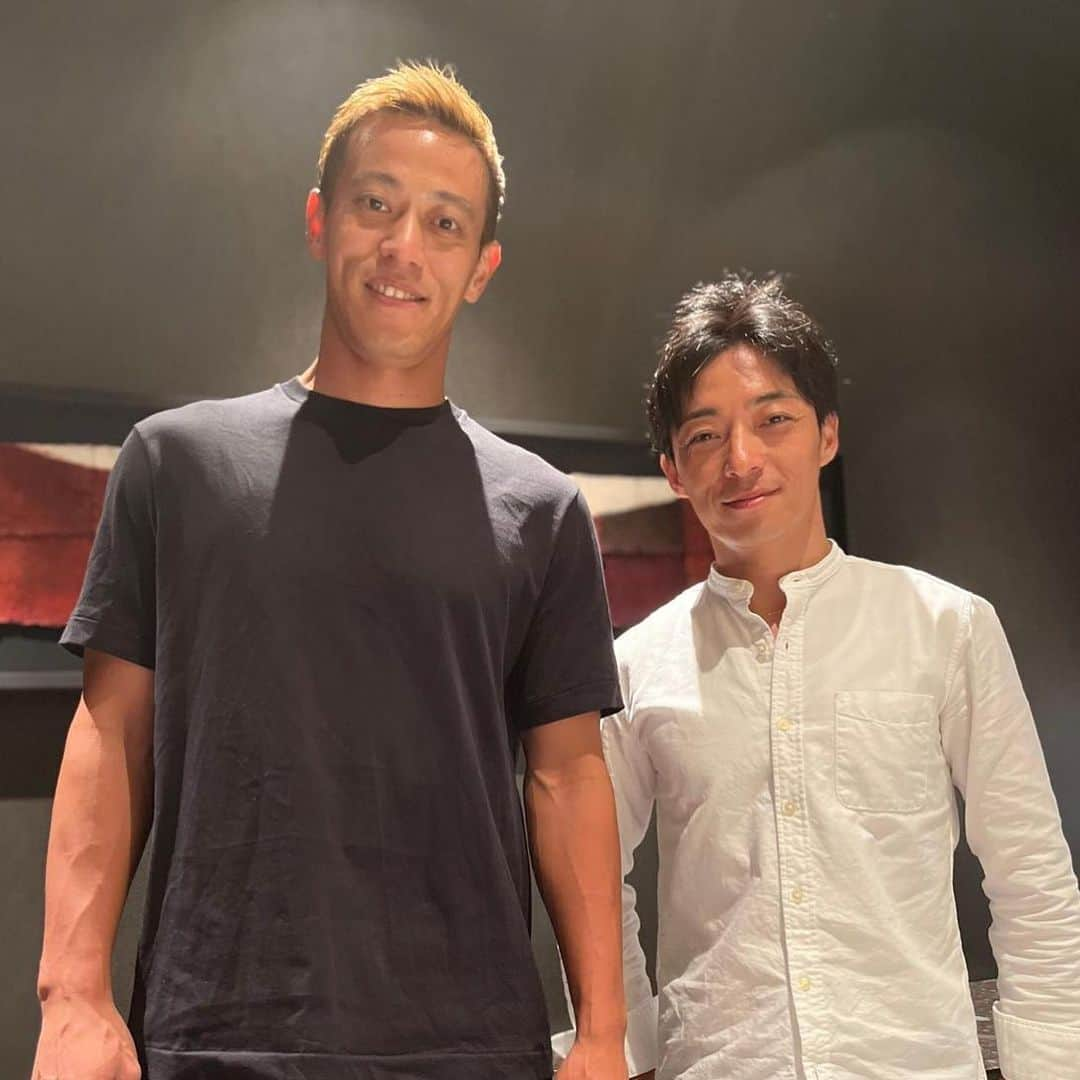 本田圭佑のインスタグラム：「met the best jockey Kawada.」