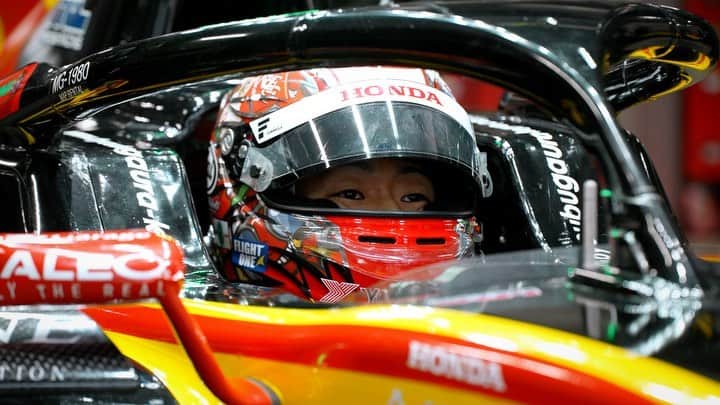 松下信治のインスタグラム：「WELCOME TEAM HALEO  レーシングドライバー 松下 信治 @nobu_mat13 🏎  Q. HALEOとの出会いを教えてください。  トレーニングを見てもらっているパーソナルジムでのプロテインドリンクがハレオでした！それが初めての出会いです。  Q. TEAM HALEO初のレーサーです。どのように感じていますか？  チームに入れてもらえた事を心から光栄に思ってます。 TEAM HALEOのアスリートの人たちと会って学ばせてもらう事ができる環境、これってめちゃくちゃ幸運だし凄いチャンスだとも思います。TEAM HALEOの方々のように僕もレース界でトップの中のトップになり、そこからレース業界にも更にハレオ信者を増やしたいです。  Q.  HALEOと他のブランドの違いは何だと思われますか？  ハレオは僕にとってただのサプリではなく、レース中でもお守りの様な存在でもあります。それは、ハレオを作っている人達が本当に良い物だけを作ろうと毎日研究しているのを僕は知っているからです。だから僕も昨日までの自分を超えようと思って毎日走る事ができます。  Q.  どの製品をいつ、どのように使用していますか？  ハイパードライブ、UP！ レース前の補給で飲んでいます。そしてUPで集中力を高めています。  ゲームチェンジャー レース中の水分補給として飲んでいます。レース中に3キロほど失われる水分を補うのは必須です。  ハイパーリロード レース後には、すぐにハイパーリロードを摂取して、プロテインとカーボを補給して回復に徹しています。連戦する試合に備えるのが大切です。  Q.  HALEOはどのように人生に影響を与えていると思いますか？  時速300kmを超えるレースは常に危険と隣り合わせ。ミスを犯しクラッシュをすれば死の危険性だってあります。その中で心身共に最高のコンディションを保っていなければ限界を攻める事はできません。  そのコンディションを作り上げるのは日頃のトレーニングと食生活だと思っています。信頼するハレオのサプリを飲んで戦うことで限界スレスレ状態の時にも身体が力をくれて、自分をもうひとつ信じることができる。それがコンマ1秒に繋がると思ってます。  Q.  競技を通じて世界に伝えたいメッセージは何ですか？  自分が1番好きな競技で勝ち負けを争えている”今”は幸せです。でもこの”今”はずっとは続かない。いずれは誰もが引退をする時がきます。それがスポーツじゃなくても同じで、限りある時間、人生。だったら貴重な”今”を全力で走って限界を超えて楽しんでやりたい。どんなときも、”今”が1番楽しい自分で有り続けたいです。」