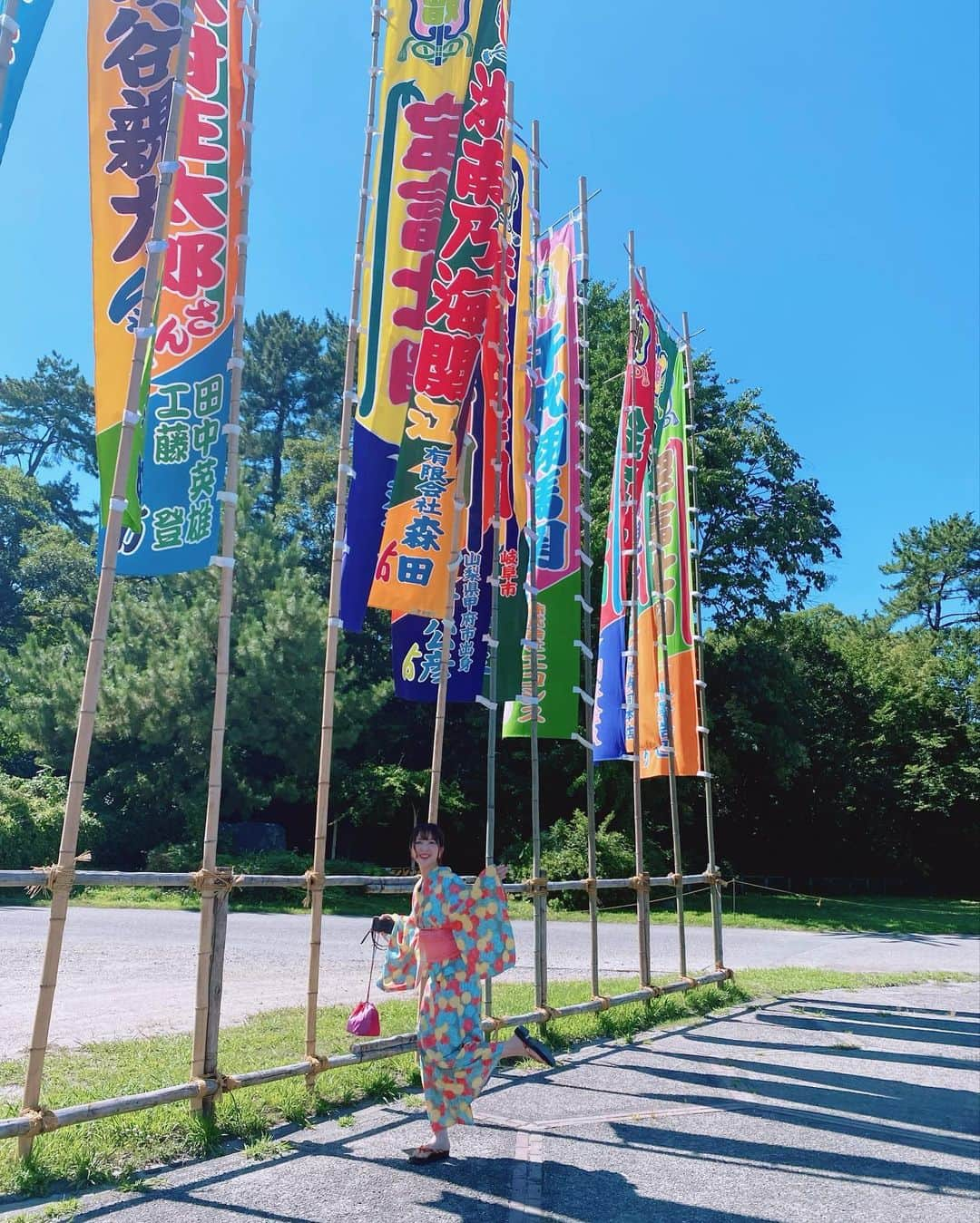 白井奈津のインスタグラム：「今年も浴衣で名古屋場所へ🏯✨  仲間の解説つきで観るお相撲が とてもとても楽しい✋🤚  #名古屋場所 #相撲 #今年の推させて頂いた力士は #天空海 #翠富士 #錦木 #名古屋場所九日目の取組みてきました #冷やしちゃんこも食べたよ🥢」