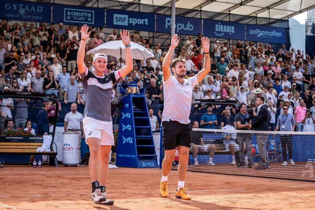 スタニスラス・ワウリンカさんのインスタグラム写真 - (スタニスラス・ワウリンカInstagram)「Good last week in Switzerland 🇨🇭🏆❤️🙏🏻!!  Next 🔜 @croatiaopenumag 🎾🇭🇷!  #hardwork #trusttheprocess #enjoy #fight」7月25日 18時38分 - stanwawrinka85