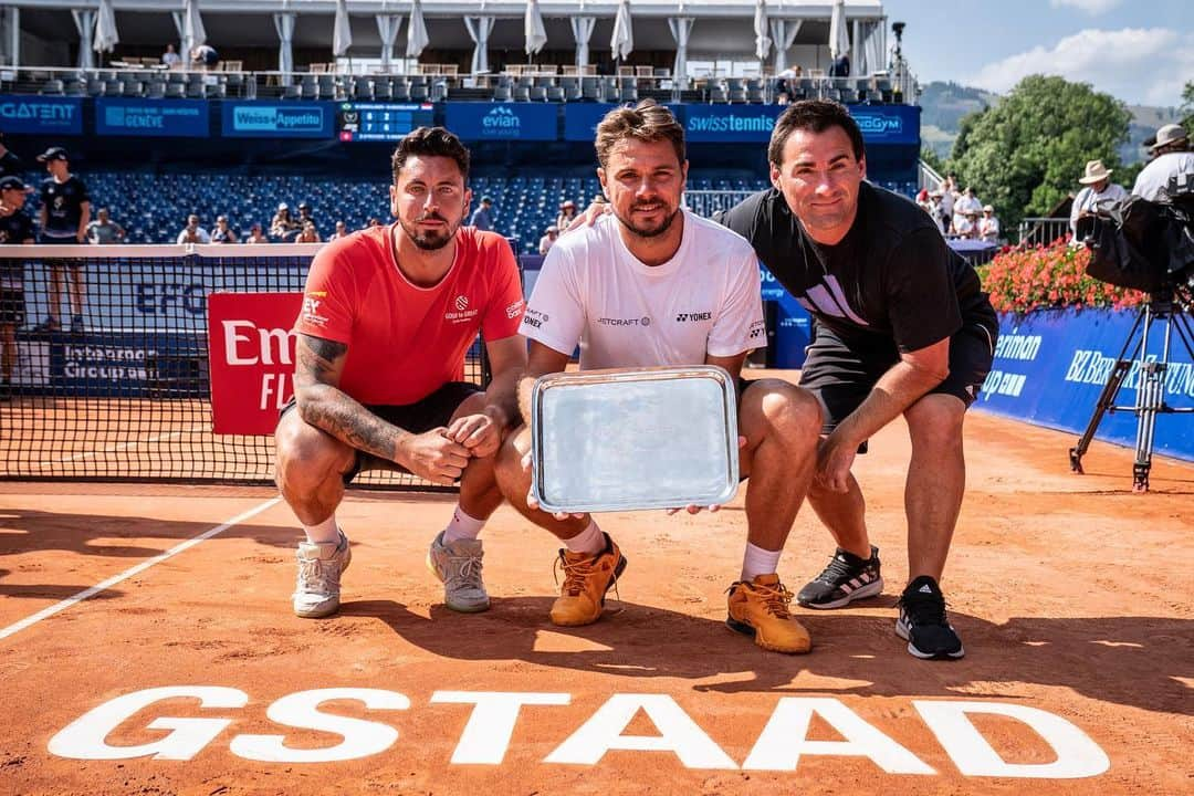 スタニスラス・ワウリンカさんのインスタグラム写真 - (スタニスラス・ワウリンカInstagram)「Good last week in Switzerland 🇨🇭🏆❤️🙏🏻!!  Next 🔜 @croatiaopenumag 🎾🇭🇷!  #hardwork #trusttheprocess #enjoy #fight」7月25日 18時38分 - stanwawrinka85