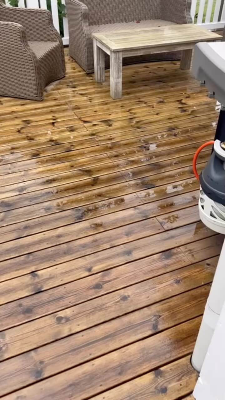 のインスタグラム：「Bästa sommaren sen 2018 sa dom?! #leffesbygg ☔️」