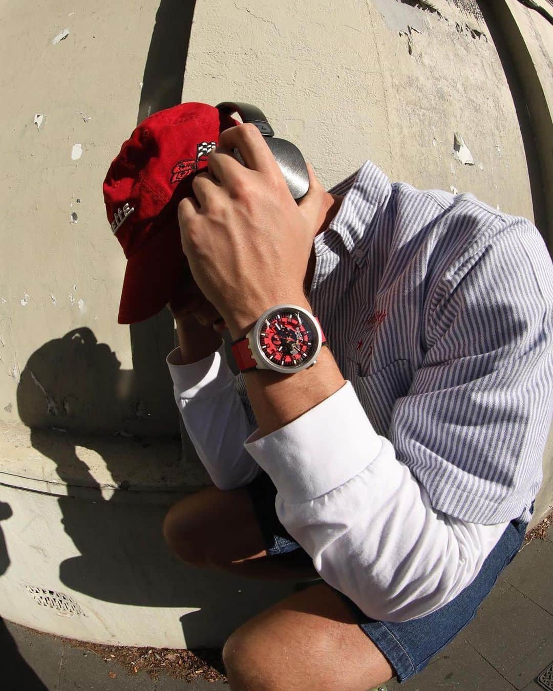 Swatchのインスタグラム：「@willstokoe showing us what it means to be bold #SwatchBIGBOLDIRONY」