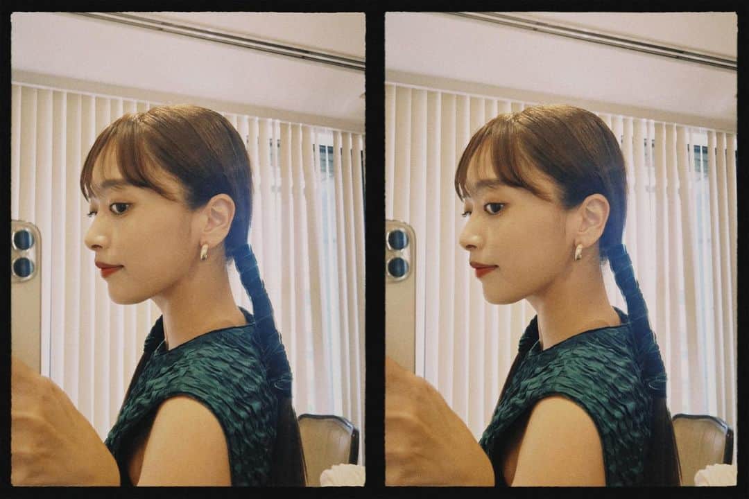 近藤千尋のインスタグラム：「お洋服とヘアリボン🎀を 同じ色にしてもらった日📺🤍🤍  明日は　MBS 午後8時🕗 ほんなら調べました📺ミテネ🩷 あ、また緑着てる。。。笑  one-piece @leurlogetteofficial pierce @abiste_official shoes @katespadejapan  #近藤千尋衣装」