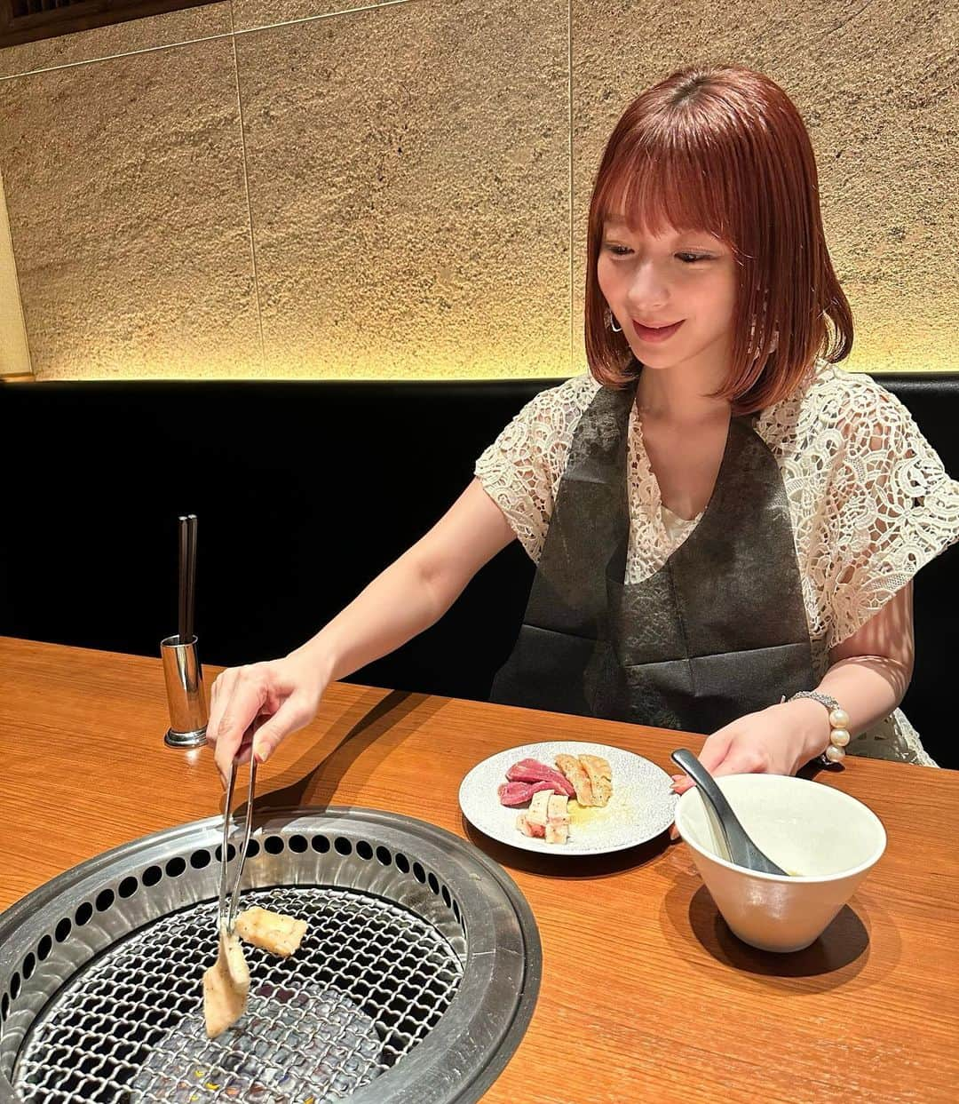 竹内渉さんのインスタグラム写真 - (竹内渉Instagram)「#PR 先日ランチで焼肉ホルモンうしごろの銀座店へ行ってきました☺️ ホルモンが大好きなので、この日食べた極みコースの内容がとてもよかった♡ホルモン苦手な方は正肉コースがオススメ^^ 我が家は焼肉の好みが少し偏っていて、なかなかうるさいほうなのですが🤣お肉の質もよく、味付けもちょうどよく、大満足の贅沢ランチでした☺️ お店も綺麗で、お店の方も親切だったよ♡また絶対行く❗️  #焼肉ホルモンうしごろ銀座店  @ushigoro_yakiniku」7月25日 18時52分 - ayumu_takeuchi