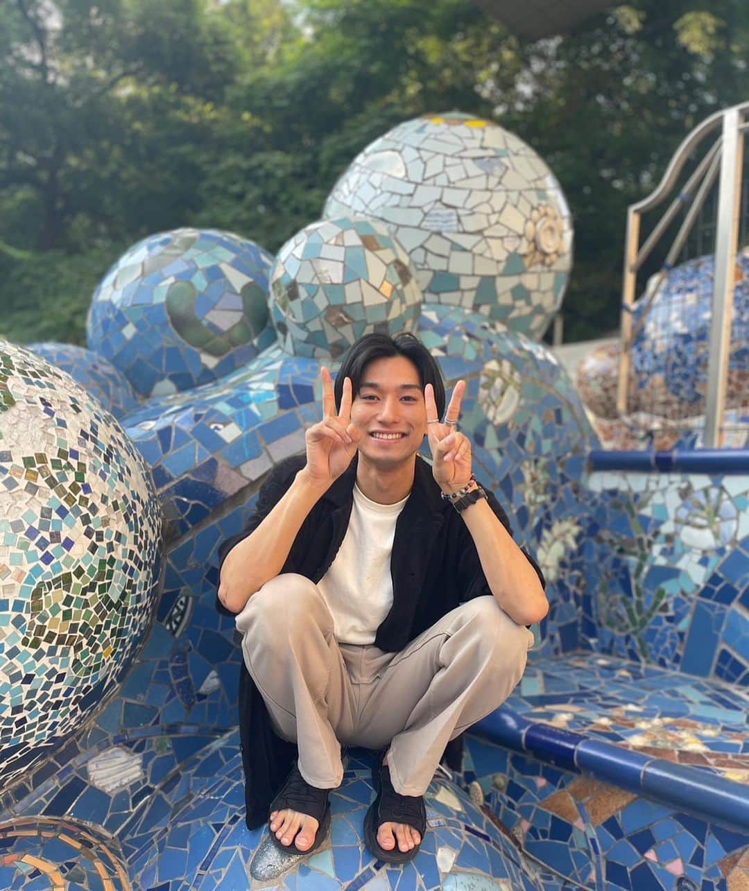のインスタグラム：「夏は散歩やで🚶」