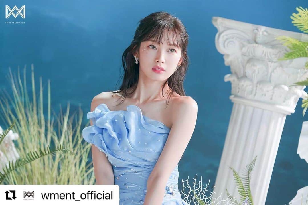 OH MY GIRLさんのインスタグラム写真 - (OH MY GIRLInstagram)「#Repost @wment_official ・・・ [오마이걸] 오마이걸이 돌아왔다는 소리가 들려♡ 여름이 들려 자켓 촬영 현장 비하인드ꔛ❤ 포스트 미리보기🔍  ➡ https://naver.me/F0wxhEtX  비하인드 스토리는 포스트를 통해 확인해주세요! 🎬  #오마이걸 #OHMYGIRL #OMG #여름이_들려」7月25日 19時21分 - wm_ohmygirl