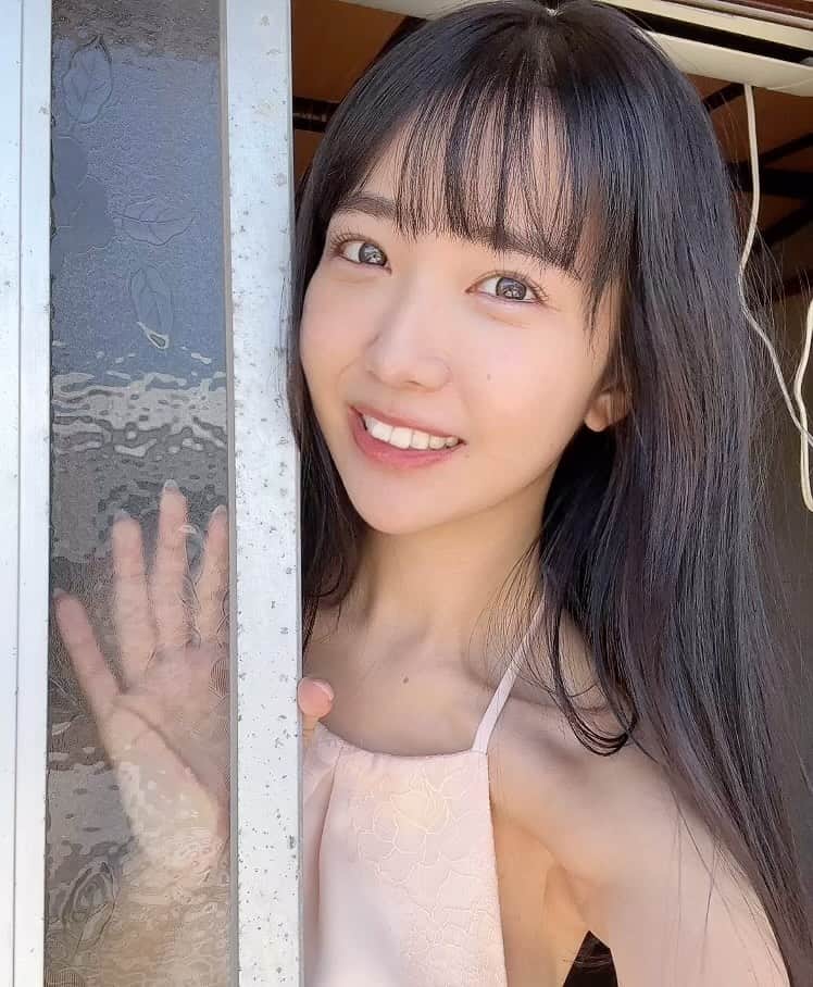 天羽希純のインスタグラム：「【初きすみ週プレ表紙まであと6日‼️】  2023.07.31㈪発売 週刊プレイボーイ  4年越しに叶った念願の週プレ表紙。 早くみんなに見てもらいたい！！  まだ、自分でもどんな感じに仕上がってるのか見てないので私も楽しみなんです💜  みんなと一緒に叶えた表紙。  沢山の方に知って貰えますように！  #水着 #ビキニ #グラビア #gravure #bikini #プール #海 #巨乳 #フェチ #泳装 #おしり #くびれ #太もも #Japanesegirl #cosplay #cosplayer #コスプレ #swimwear #lingerie #內衣 #selfie #수영복」