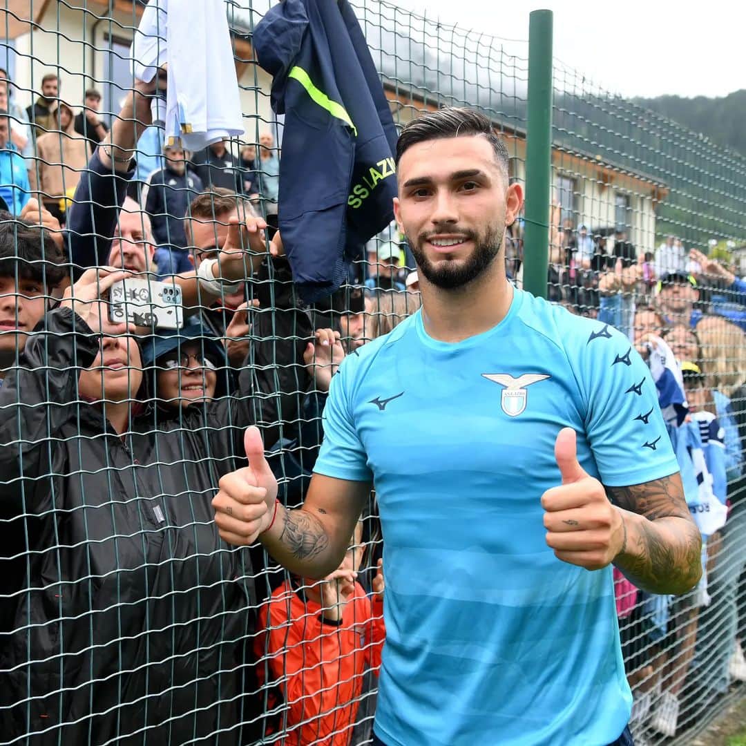 SSラツィオのインスタグラム：「🇦🇷 Il primo allenamento in biancoceleste del Taty 🦅」