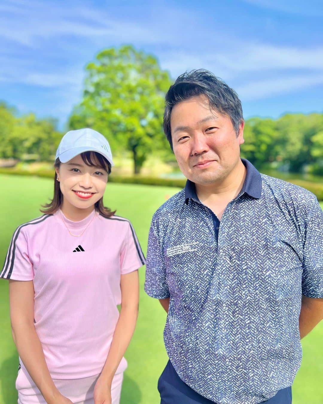 萩原菜乃花のインスタグラム：「マジック★ゴルフメソッド 橋本真和コーチのパターレッスン、 最終話の第12回まで公開されました☺️  新常識を教えていただいてから 今までとは違った感覚で パターが打ててるよーう⛳️  アプリ「ALBA TV」で 無料で見ることができるので ぜひ見てくださいね♡  #マジックゴルフメソッド#albatv#アルバ#橋本真和 コーチ#パター#パターコーチ#ツアープロコーチ#ゴルフレッスン#ゴルフレッスン番組#パターレッスン#ゴルフ#ゴルフ女子#ゴルフ男子#ゴルフウェア#ゴルフコーデ#アディダスゴルフ」