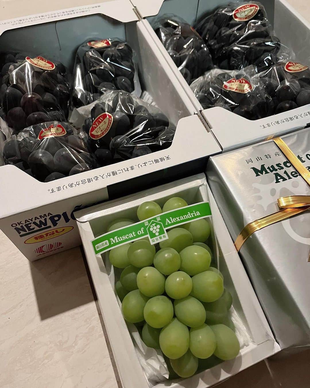 森田麻恵さんのインスタグラム写真 - (森田麻恵Instagram)「料理教室のおさらいで、ラザニアとキヌアのタブレ🍅  毎年この時期、義実家が送ってくれるマスカットもつまみながら🍾  2品だけだけど、満足な晩御飯でした。  ごちそうさまでした。  #ばんごはん #おうちごはん #homecooking  #maeskitchen」7月25日 20時55分 - morita_mae