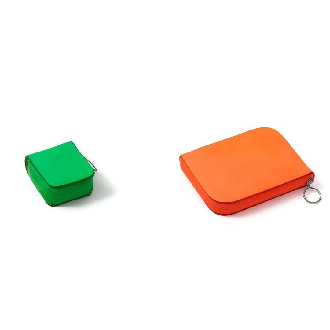 エドロバートジャドソンのインスタグラム：「New release on 28th July In our stockists & online store   CEAL - WATER REPELLENT ZIP COIN & AIR PODS CASE CEAL -WATER REPELLENT L-ZIP PURSE  #edrobertjudson」
