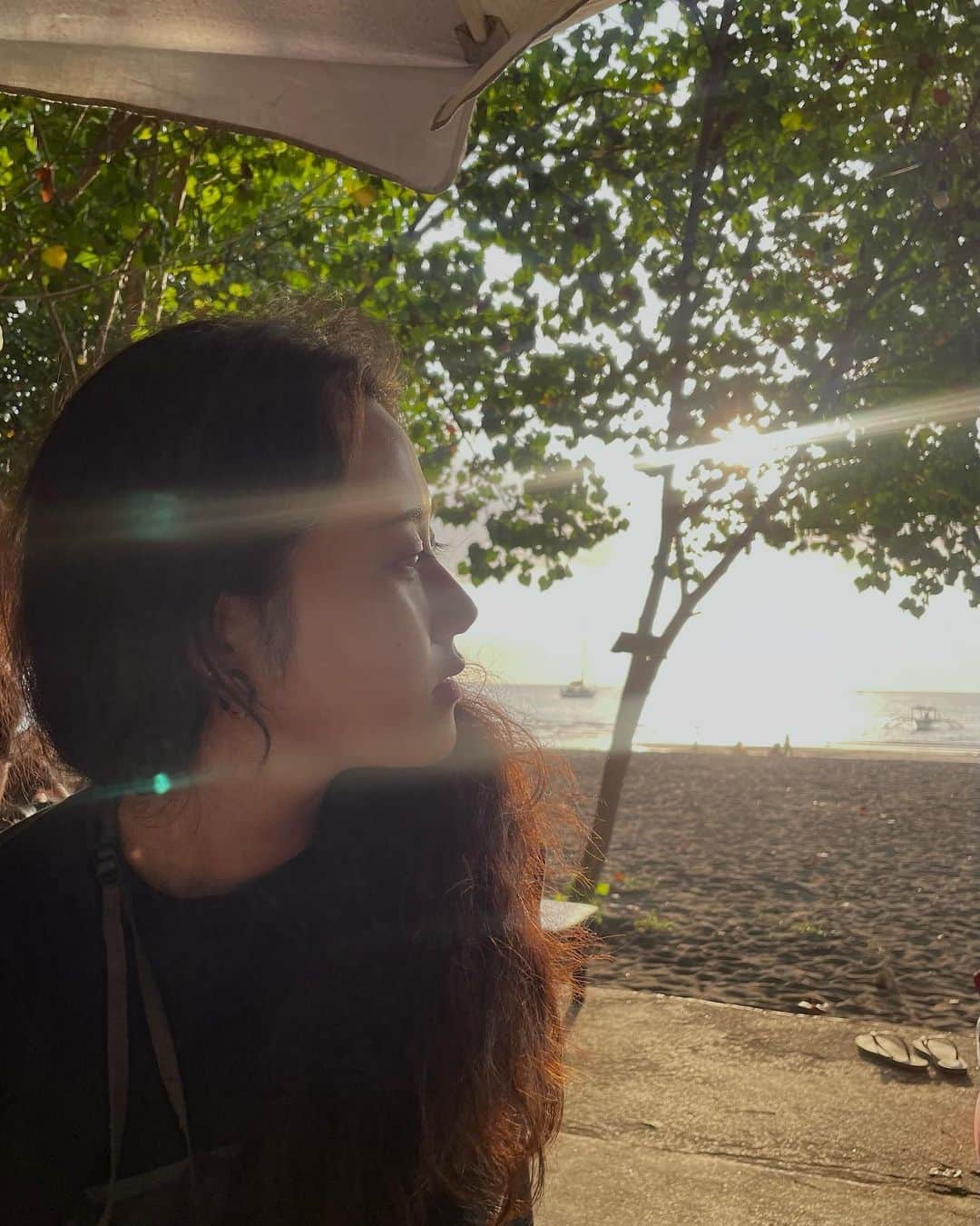 ガユンさんのインスタグラム写真 - (ガユンInstagram)「LOVINA🌅」7月25日 21時07分 - gayoon_heo