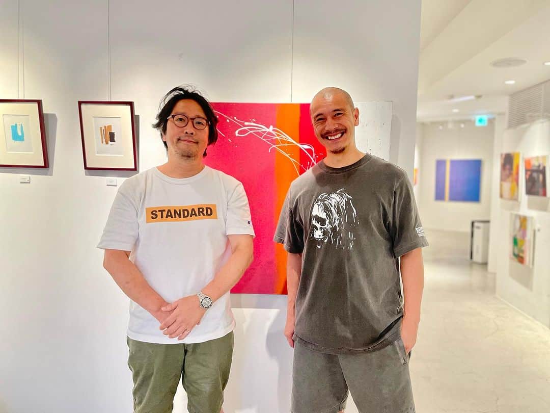 近藤岳登さんのインスタグラム写真 - (近藤岳登Instagram)「cool abstract exhibition  @paperweight_director   「喪失と再生」  素敵な空間、素敵な作品、素敵なお話。ワクワクする時間をありがとうございました。  北野ブーミン(神戸市中央区山本通1-7-9)にて8月1日まで開催しています。  作品の価格も数千円から高いモノでも20万ほどです。是非この機会にARTに触れ、素敵な作品に出逢ってください！  吉本さんありがとうございました。」7月25日 21時09分 - gakuto_kondo
