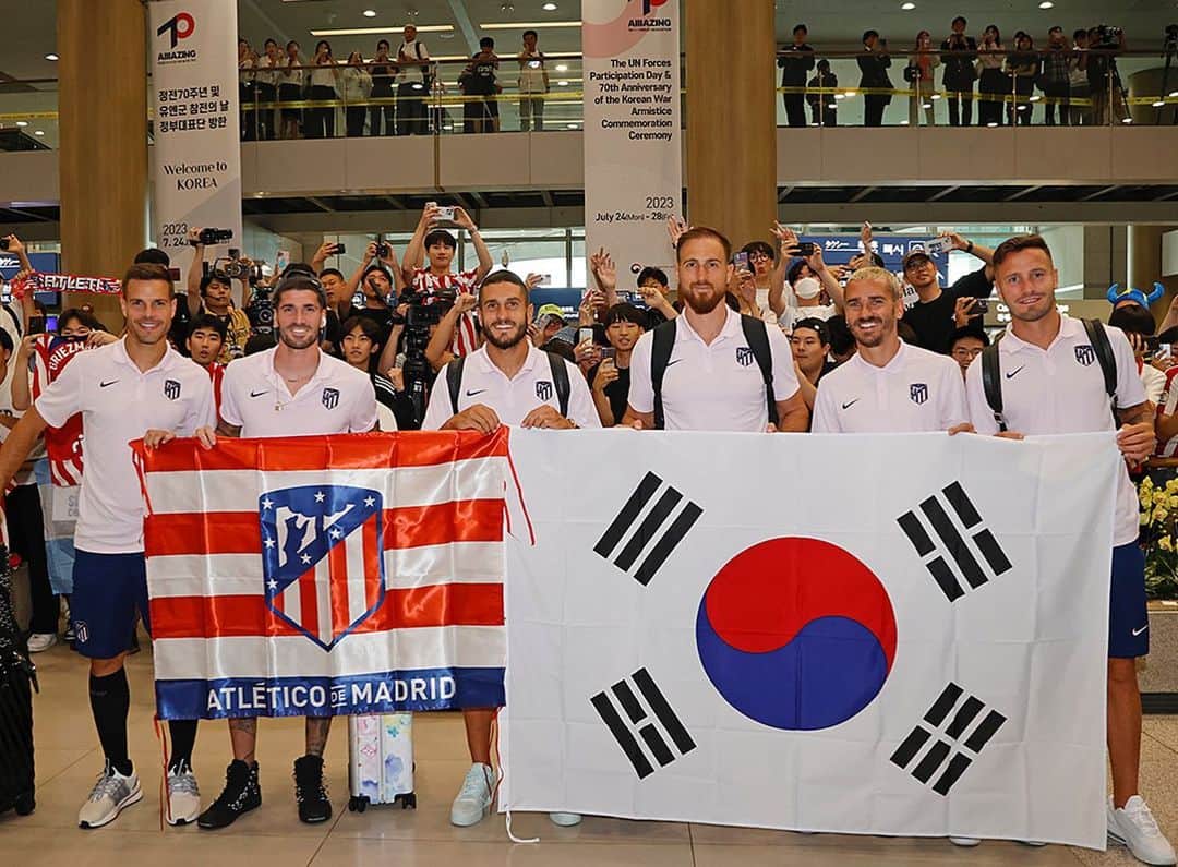 のインスタグラム：「¡Hola Corea! 🇰🇷 안녕 한국! 👋🏼 #AtletiSummerTour #AúpaAtleti」