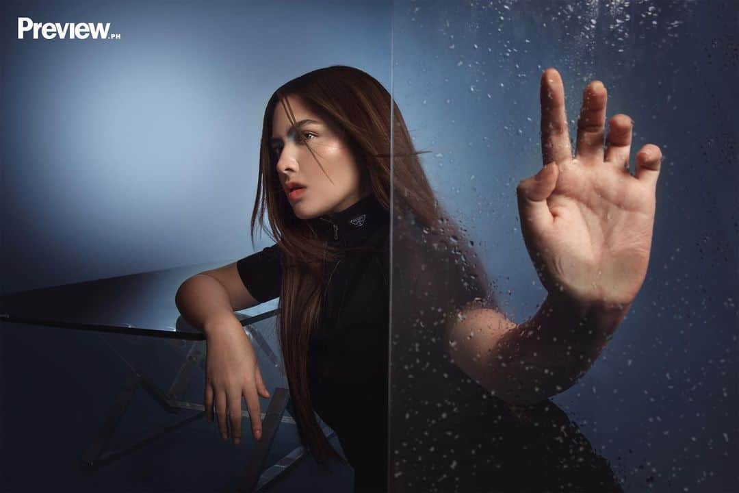 Alexa Ilacadのインスタグラム：「From her stint in "Pinoy Big Brother" to the present time, being vocal has been intrinsically part of what makes @alexailacad, Alexa. “A lot of women are being more outspoken and saying what's on their mind,” she says. “I think it's really nice that we, as artists, aren't as afraid to say how we feel, to act a certain way, to say what we want, or to be perfect. Now we're proving to people that we're not perfect. We’re just human.”  Read the full story in our link in bio. #PreviewInFocus #PreviewLovesAlexa #PreviewxAlexa  Alexa wears @prada  Produced and Styled by The Preview Team Photographer: @karlocadang Creative Director: @bacsarcebal Editor-in-Chief: @itsmarjramos Production: @ishafojas @itsjamiebriones @heyrocketgirl Makeup: @jakegalvez Hair: @_justineocampo Story: @katfromjupiter Videos: @janajodloman Social Media: @itsjamiebriones」