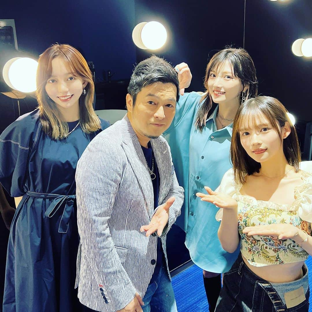 黒沢薫さんのインスタグラム写真 - (黒沢薫Instagram)「今日の客席は歴代の　#AKB48歌唱力NO1決定戦 チャンピオンが勢揃いでした。みんな頑張っててコリアンダー師匠は嬉しい。　#ファイナリストLIVE #矢作萌夏 #岡田奈々 #野島樺乃  #黒沢薫 #instagood #lovelife」7月25日 21時44分 - kaorukurosawa_lovelife