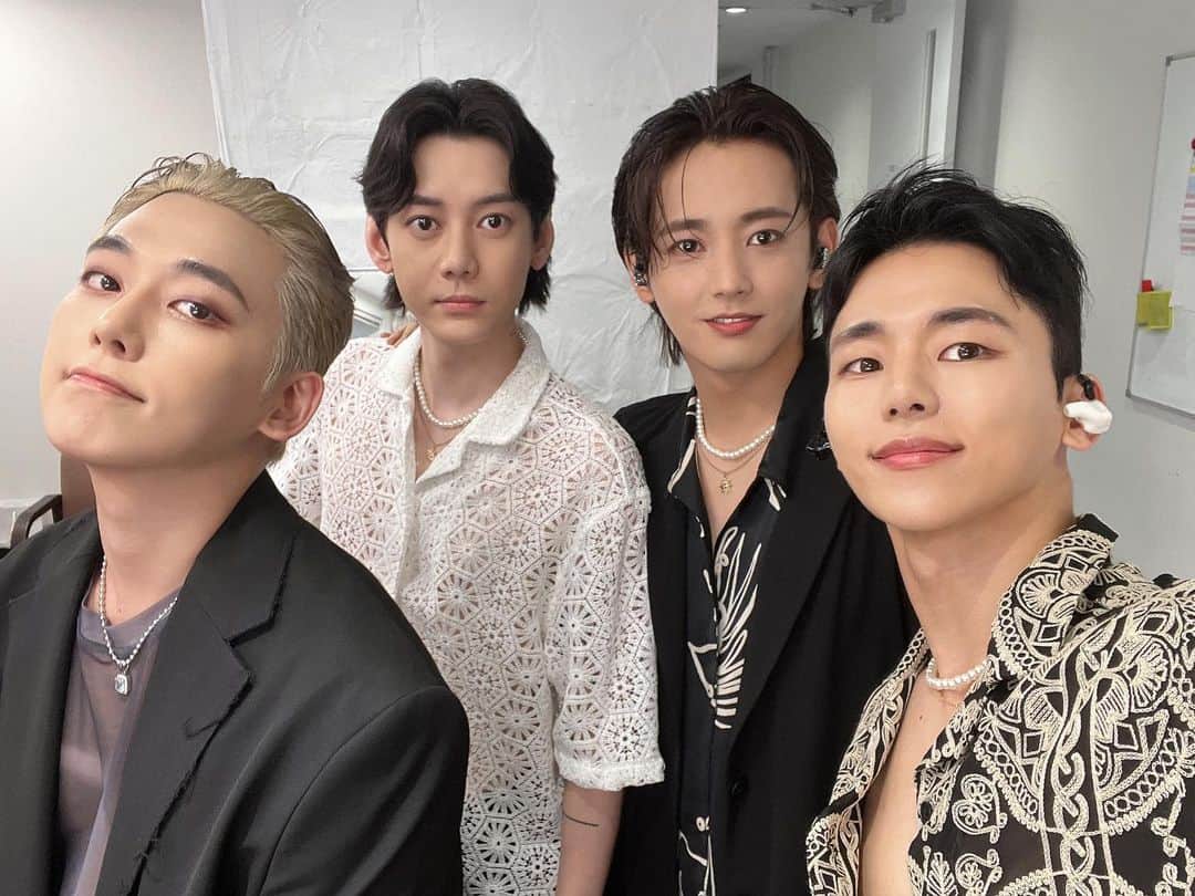 チェジン のインスタグラム：「오랜만에 팬미팅 수고했어요:)  みんな　来てくれて　ありがとう まったね🩵」