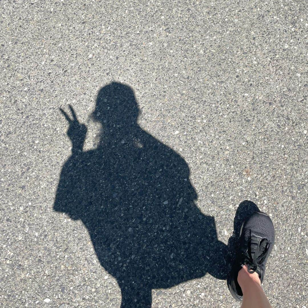 チェ・ダビンさんのインスタグラム写真 - (チェ・ダビンInstagram)「☀️🥵」7月25日 22時09分 - dabin_choi_119