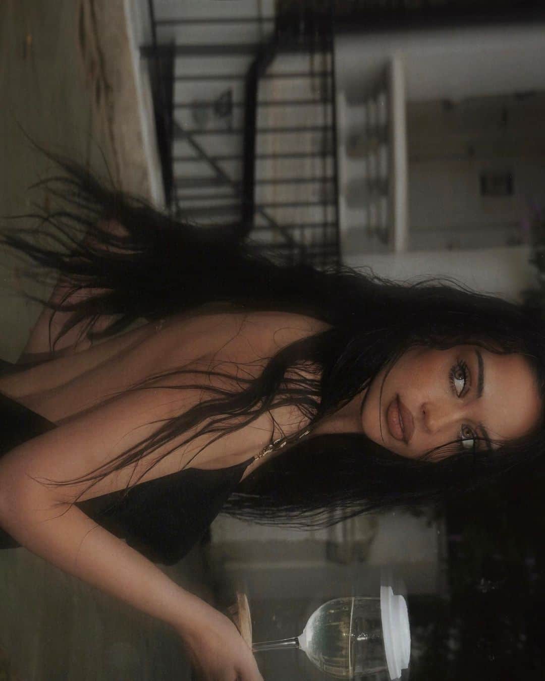 JANICE JOOSTEMAのインスタグラム：「sauvignon-on-the-go 🍷」