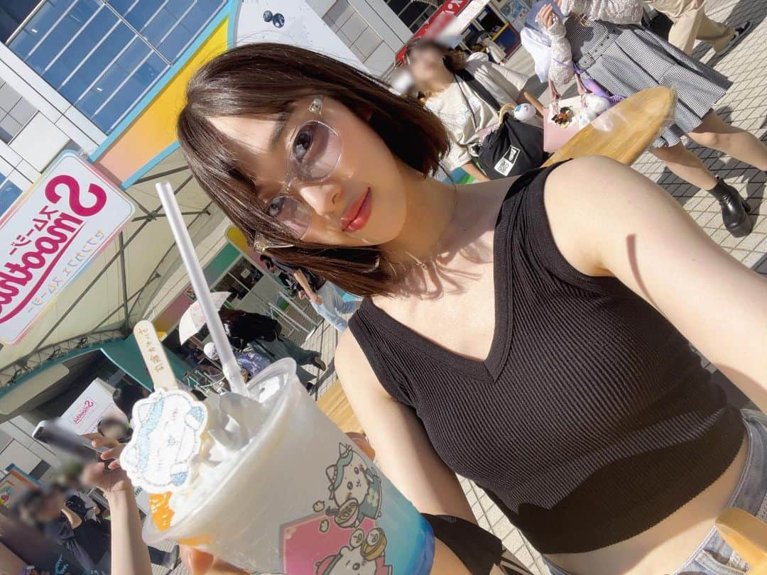 のインスタグラム：「ちいかわ縁日楽しかったです💞  今年は腹筋割るんだ🥺  #ちいかわ #ハチワレ #ちいかわ縁日 #ちいかわ飯店 #お台場 #フジテレビ #蝉 #すごい」