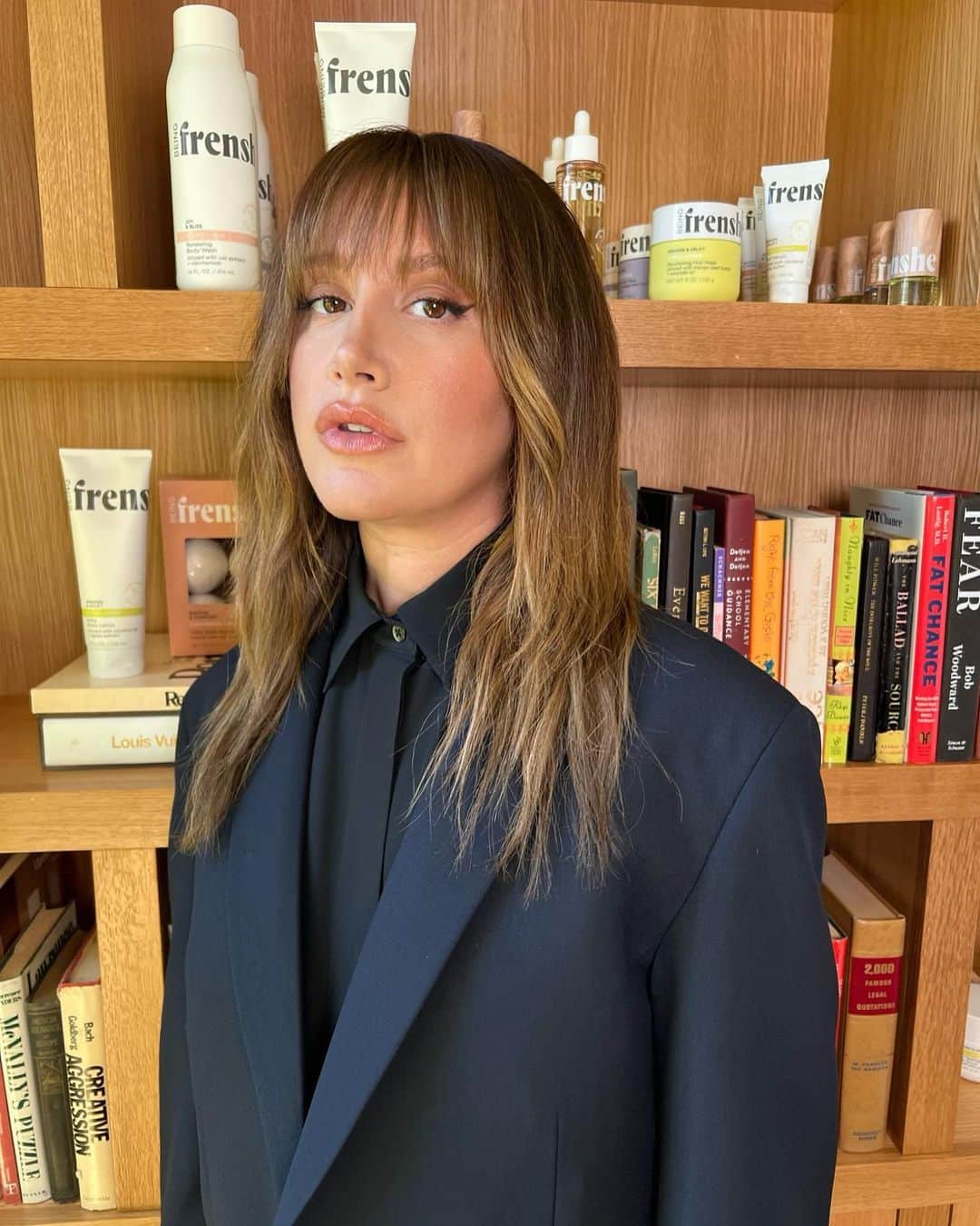アシュレイ・ティスデイルのインスタグラム：「Today for @glossyco_pop with @jennakristina and @buddywporter」