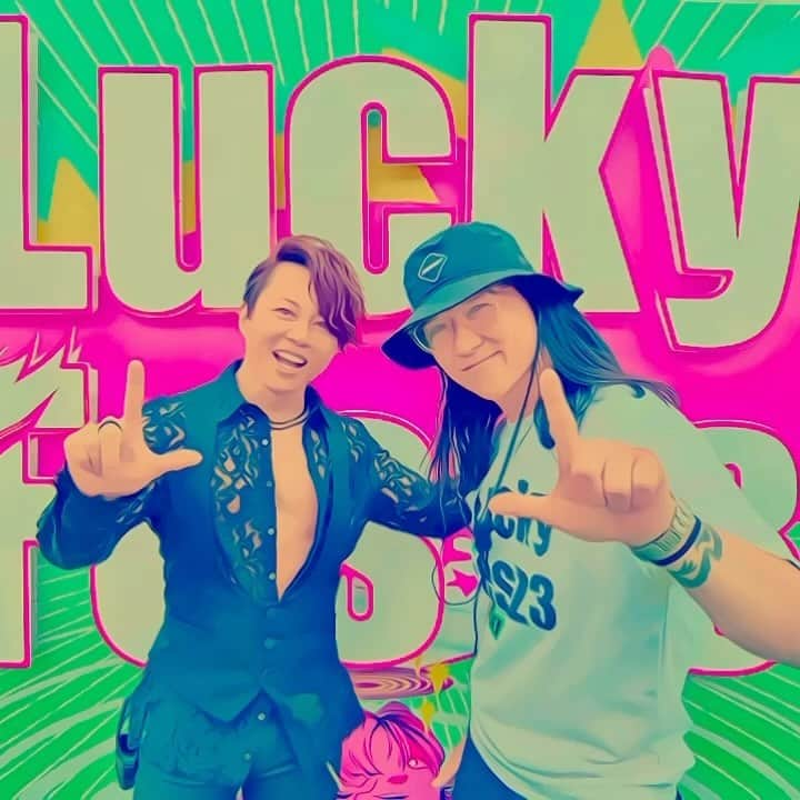 DJ DRAGONのインスタグラム：「西川貴教さん！LuckyFes23の幕開け演奏は豪華！に西川貴教さんでした。朝10時半で会場は一杯に、目覚め過ぎる迫力の演奏は圧巻でした。やっぱすごい、、って声があちこちから聞こえる。本当にありがとうございました。 . . #luckyfes #西川貴教 #djdragon」