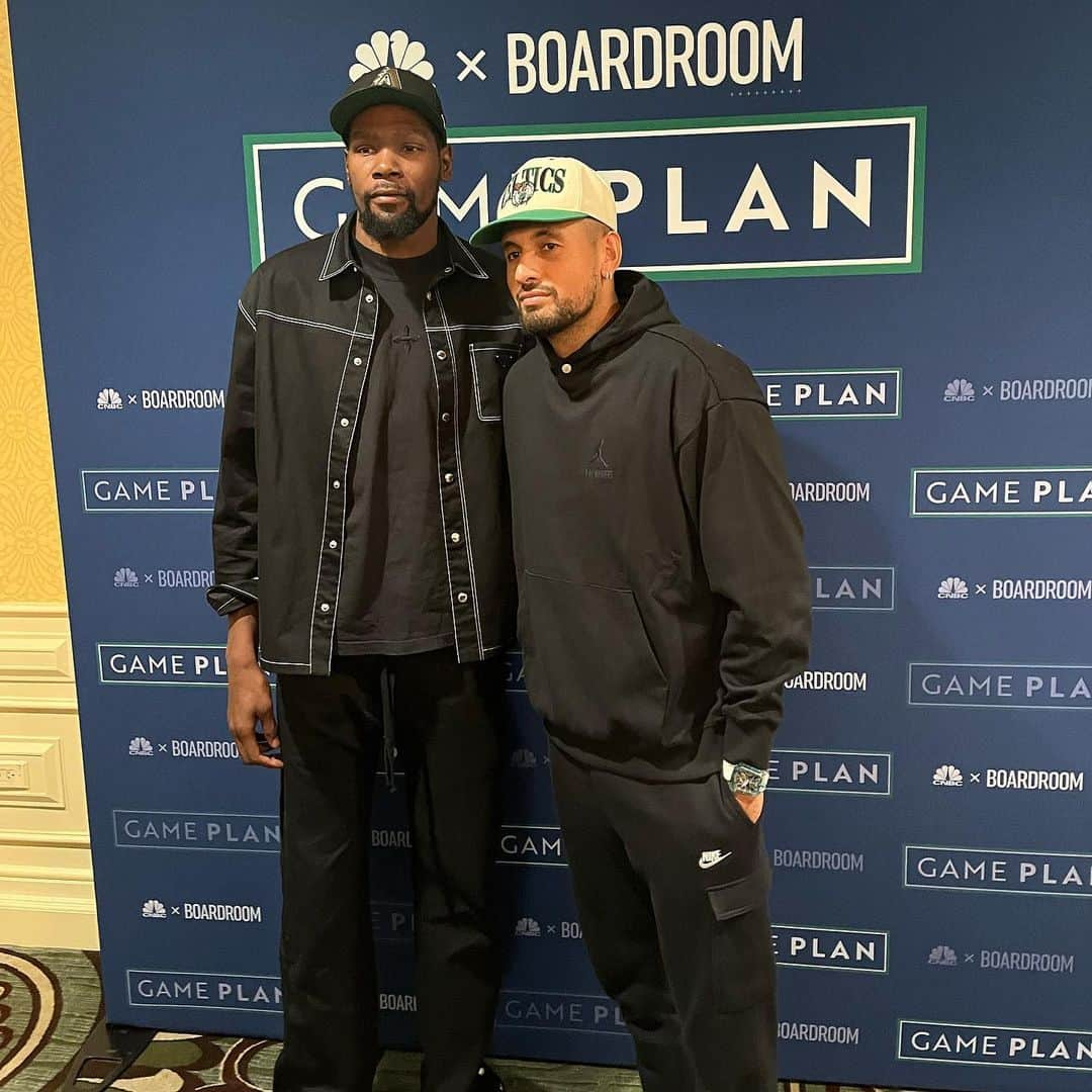 ニック・キリオスのインスタグラム：「pleasure speaking at the @boardroom today 🙏🏽 told KD the Celtics are gonna be waiting in the final ☘️☀️」