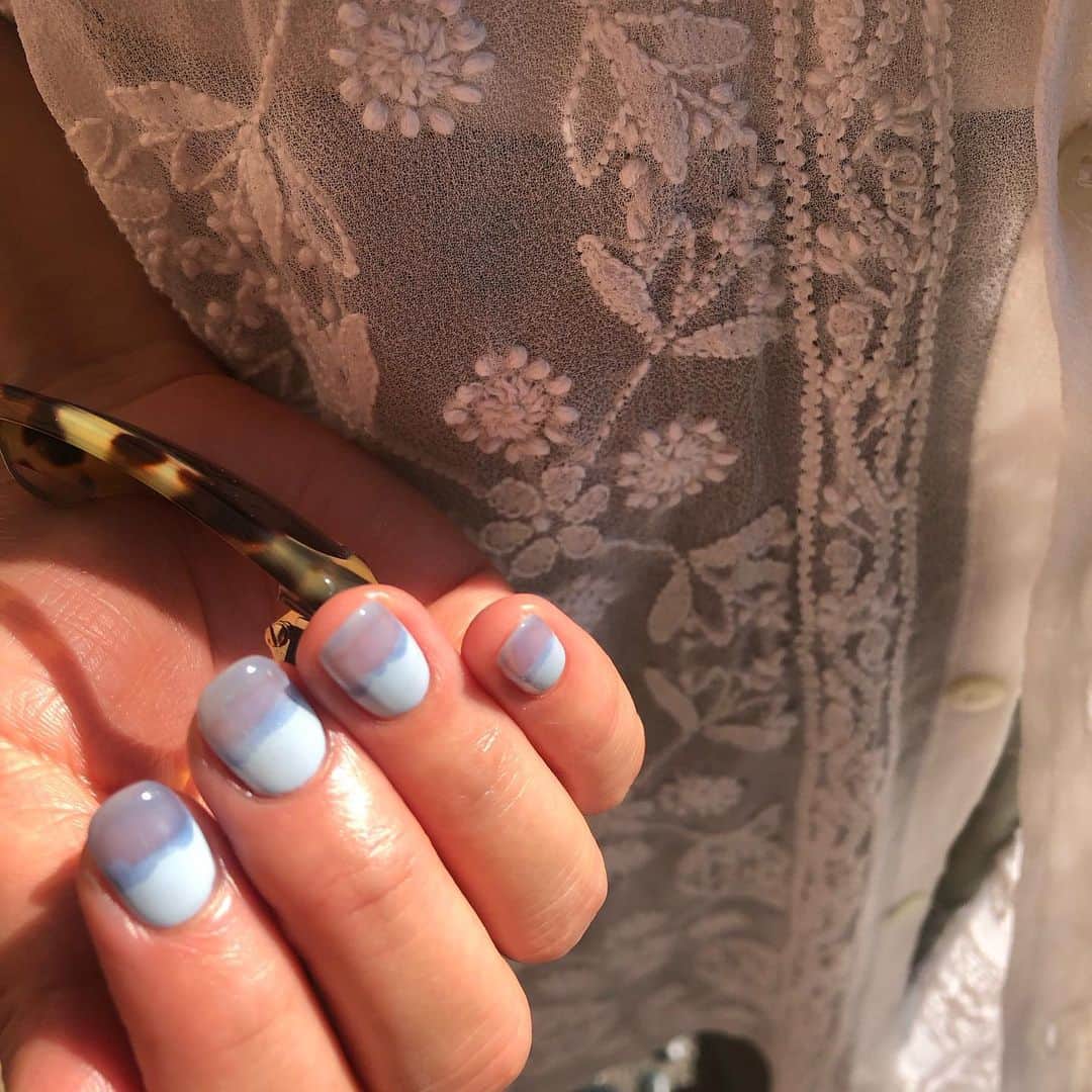 関根祥子のインスタグラム：「🐋🌊🏔🌞🌱  #mojonail #nail #nails」