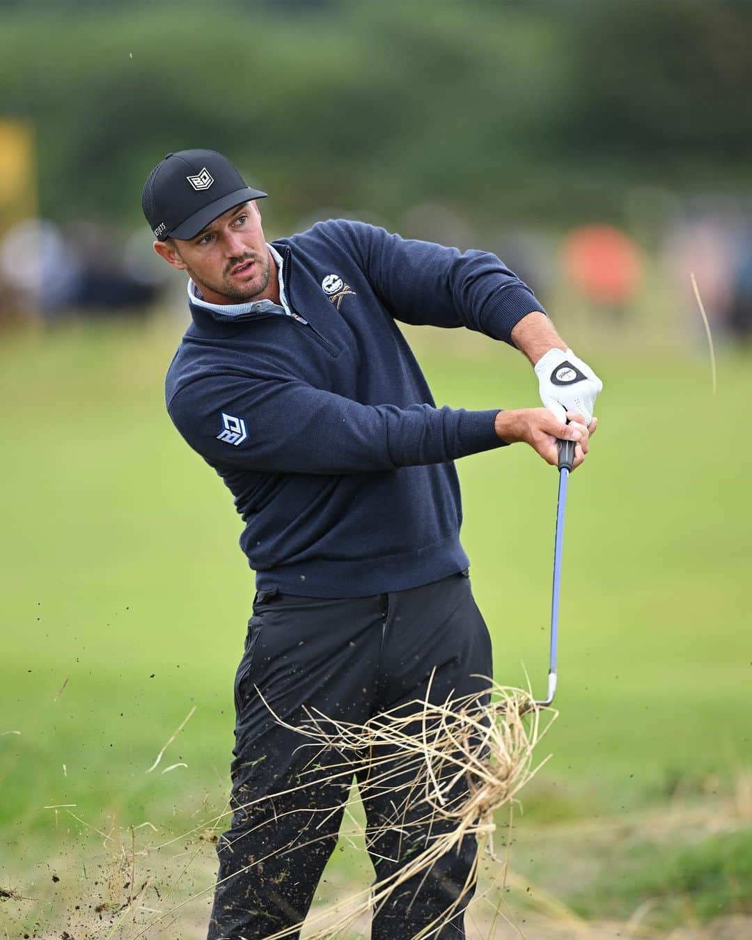 ブライソン・デチャムボーさんのインスタグラム写真 - (ブライソン・デチャムボーInstagram)「Always a great experience playing in @theopen. England always brings the energy. Not how we wanted the entire week to go, but ready to be back to work. Let’s keep it trending and dial it in 🤝」7月26日 8時47分 - brysondechambeau