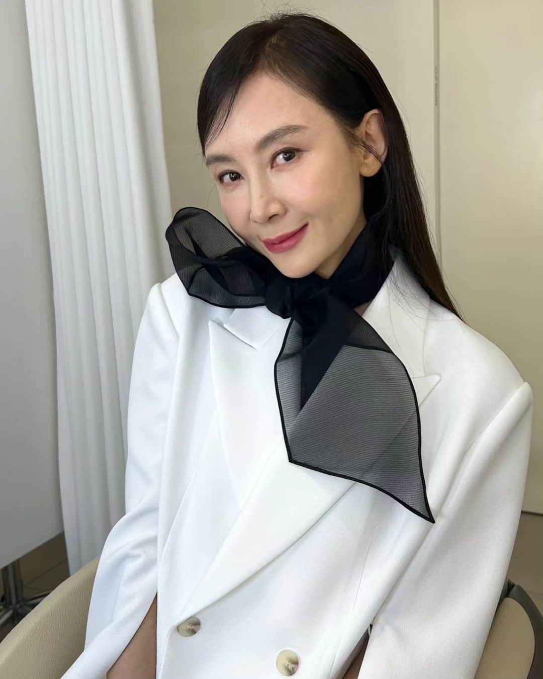 のインスタグラム：「🖤🤍」