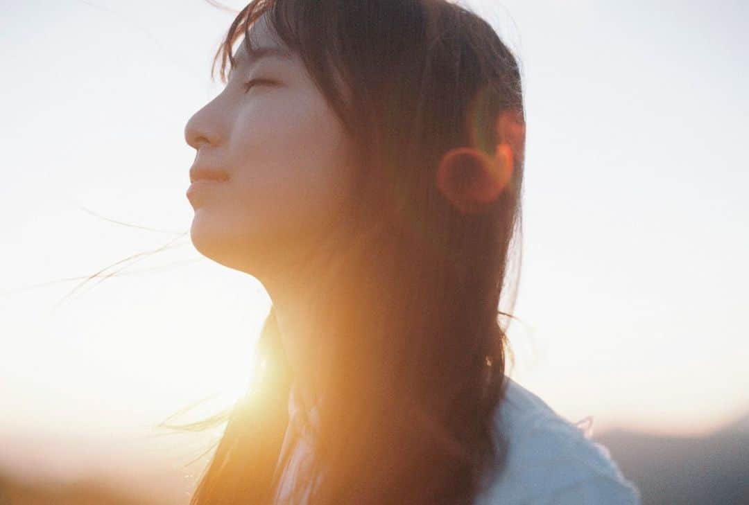 増田彩来のインスタグラム：「日向坂46 10thシングル『Am I ready?』TYPE-D収録   渡辺莉奈 個人PV「芽はひいて強くする」」