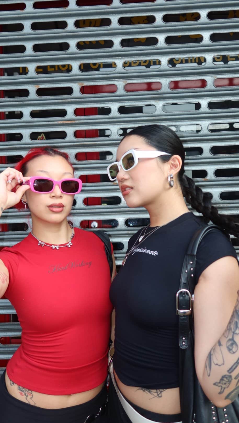 Warby Parkerのインスタグラム：「NST2-002 is the 🍒 on top of your 🍨 (outfit).」