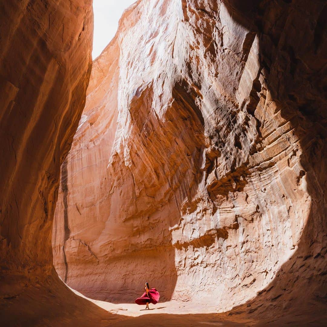 NikonUSAさんのインスタグラム写真 - (NikonUSAInstagram)「For the next stop on the #NikonCreators Road Trip, find the 💃 with Utah-based creator @PaigeVincent, who uses the Z 6II and Z 50 for gorgeous storm & landscape shots.  “I love adding a human element to my shots to show the scale of these magnificent spots, and to inspire others to get outside see everything nature has to offer.”  📍 Where should we stop next? Let us know in the comments!    #NikonZ6II #NikonZ50 #NIKKORZ #Utah #LandscapePhotography #StormChaser #Summer」7月26日 1時51分 - nikonusa